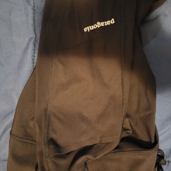 Women's Black Pantagonia Tights - Picture 4 of 5